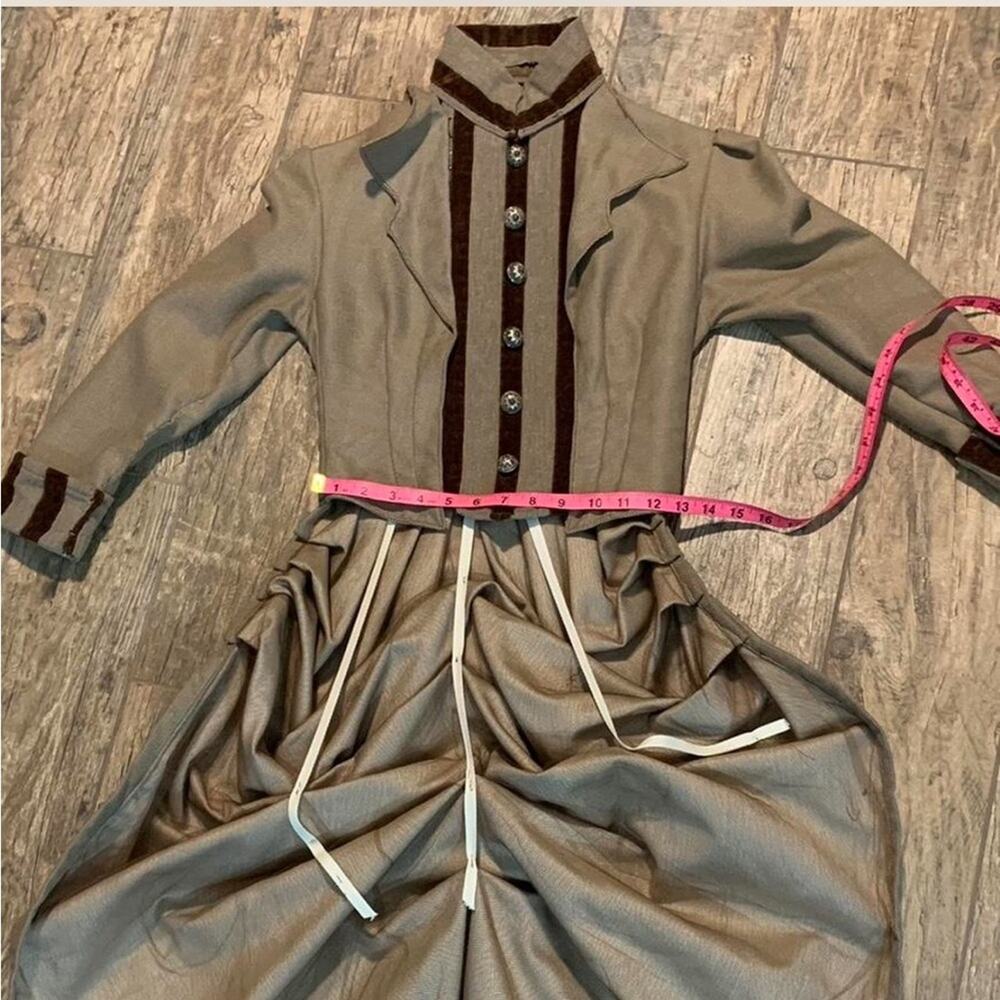 Victorian bustle bodice theater costume - Picture 3 of 13